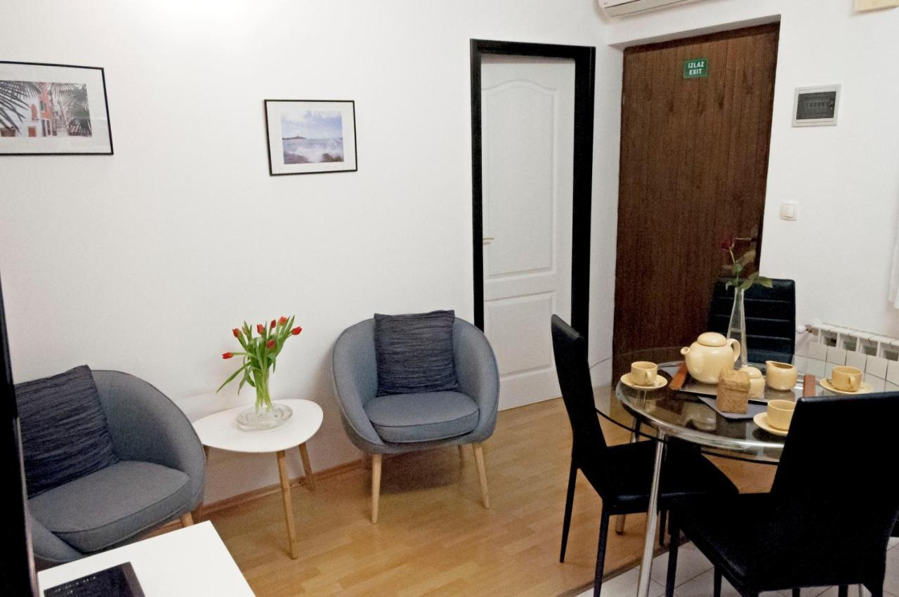 Apartment Rosa 1 Rovinj Buitenkant foto